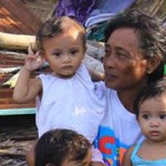 フィリピンを襲った超大型台風ハイヤンで被災した家族